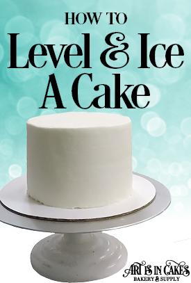 Niveler, remplir et glacer votre gâteau en toute simplicité ! 